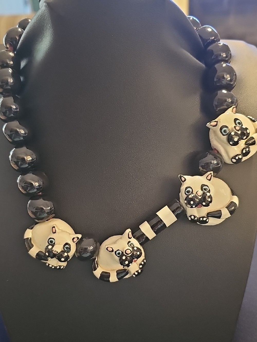 Unbranded Whimsical Ceramic Cat Bead Necklace Womens OS Black White Novelty Art